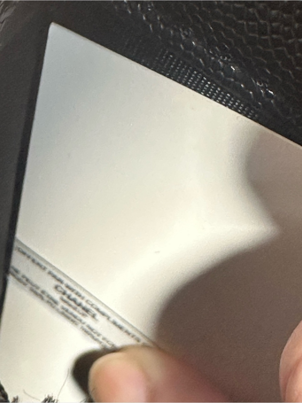 Black Wallet on Chain - Picture 10 of 11